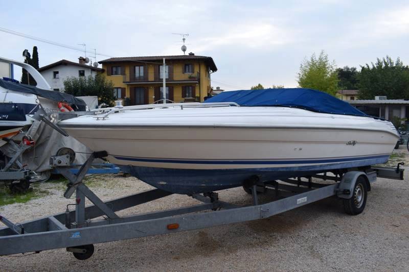 Sea ray 200 motoscafo semicabinato con carrello