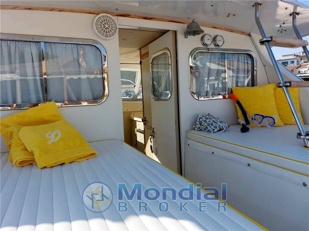 Bertram yacht 31' fbc