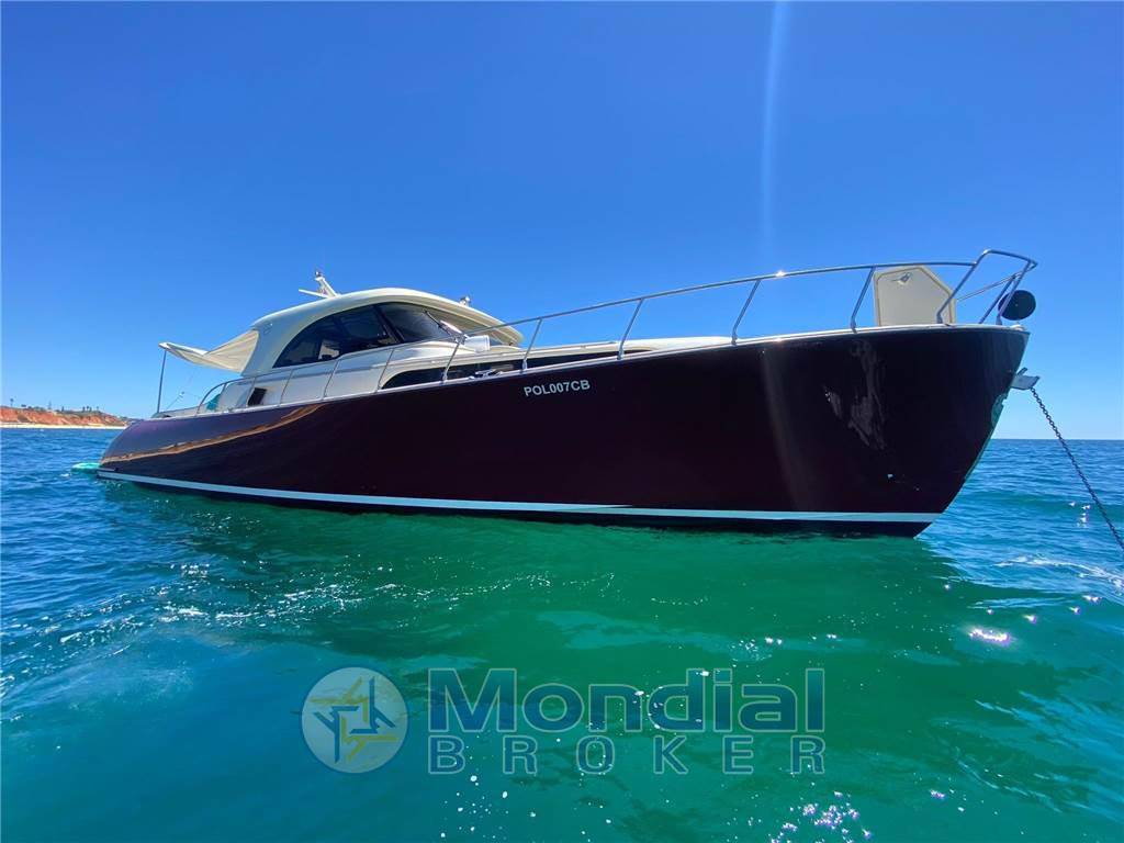 Mochi craft Mochi 51 dolphin