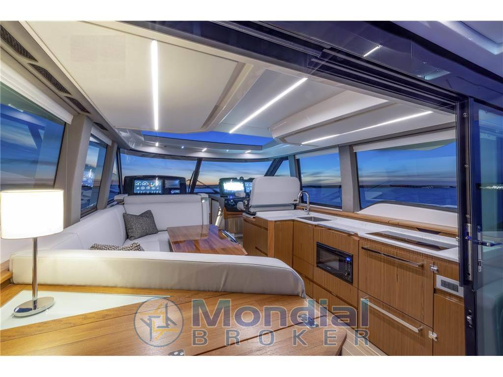 Tiara yachts Ex 54