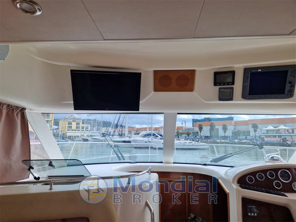 Jeanneau Prestige 32 fly