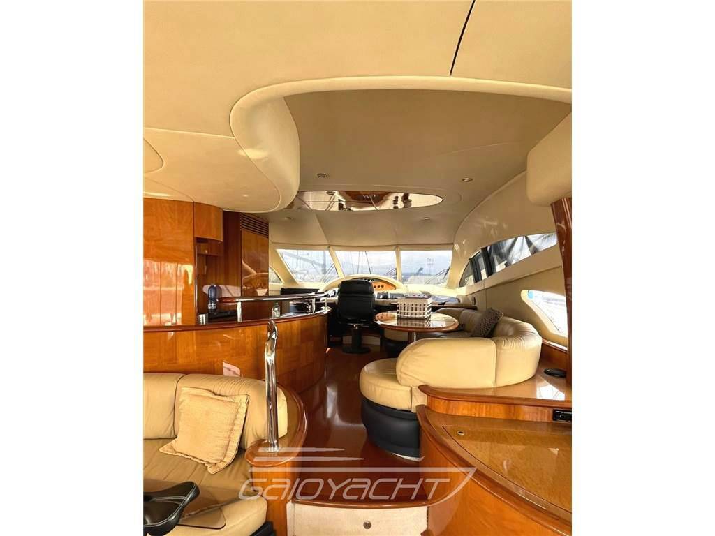 Azimut 62