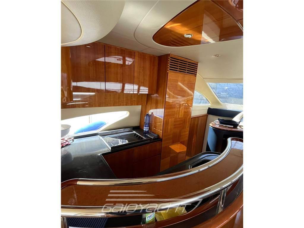 Azimut 62