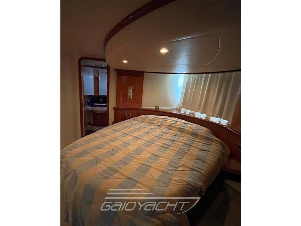 Azimut 62