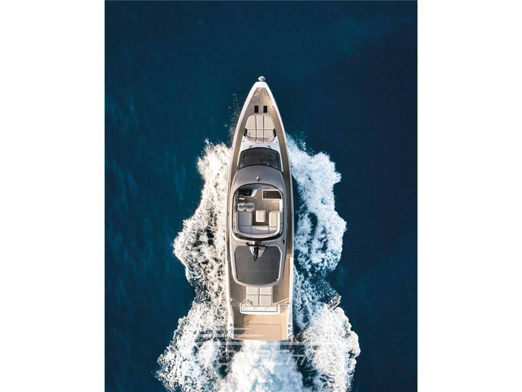 Azimut Seadeck 7