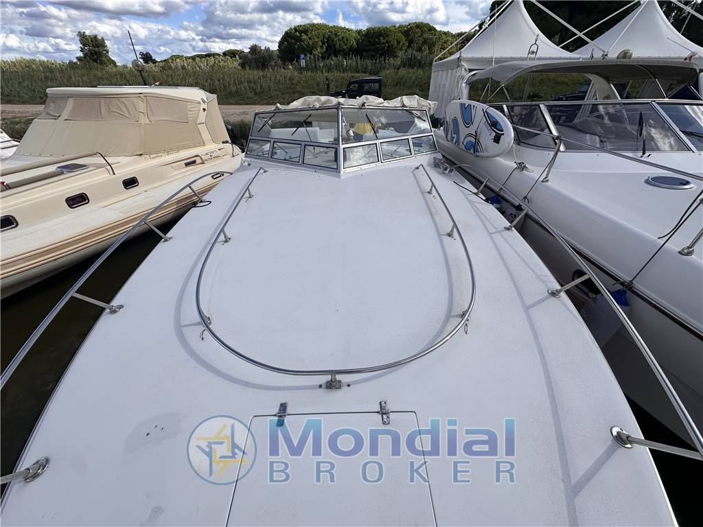 Magnum marine 38 sport