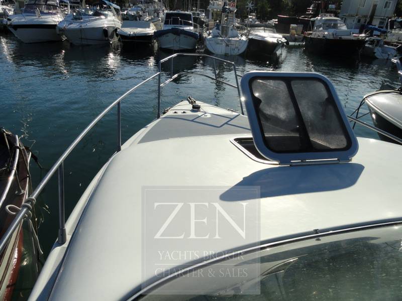 Gobbi 23 cabin
