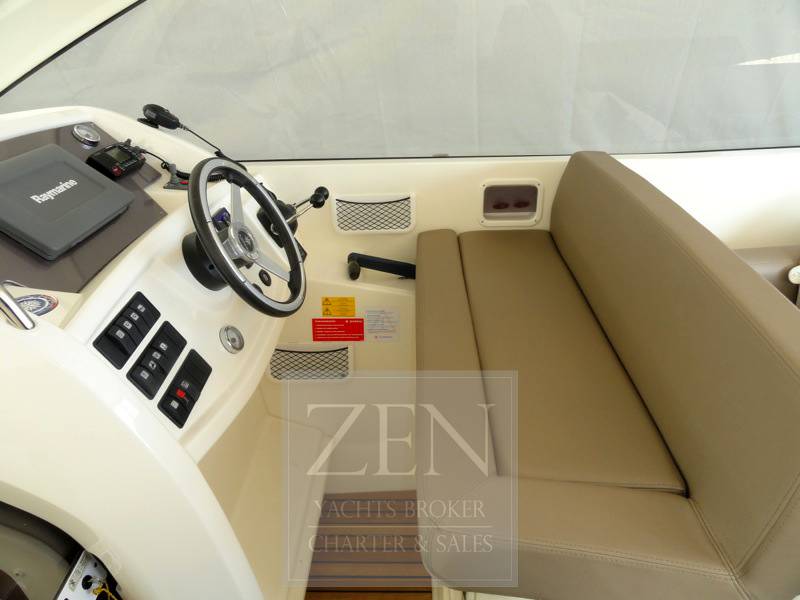 Jeanneau Leader 9 sport top