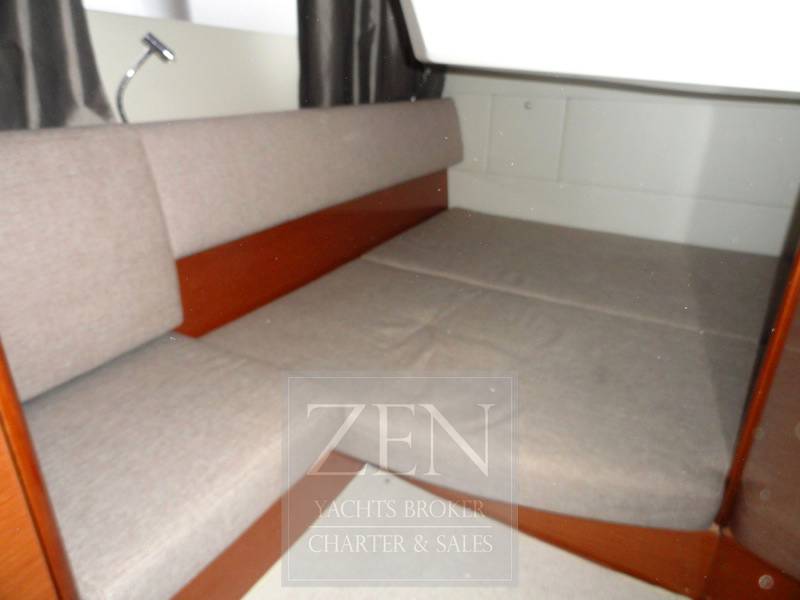 Jeanneau Leader 9 sport top