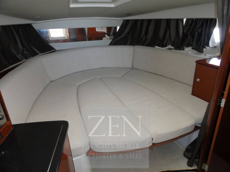 Jeanneau Leader 9 sport top