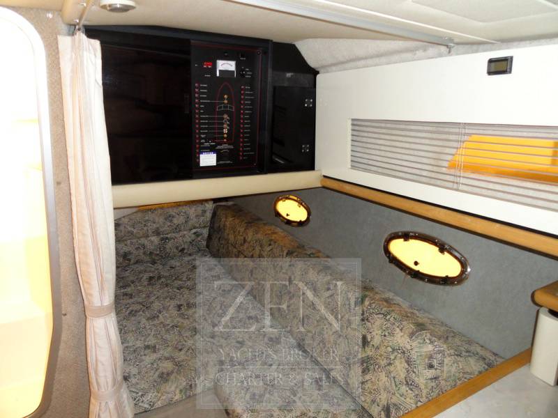 Bayliner 355 avanti