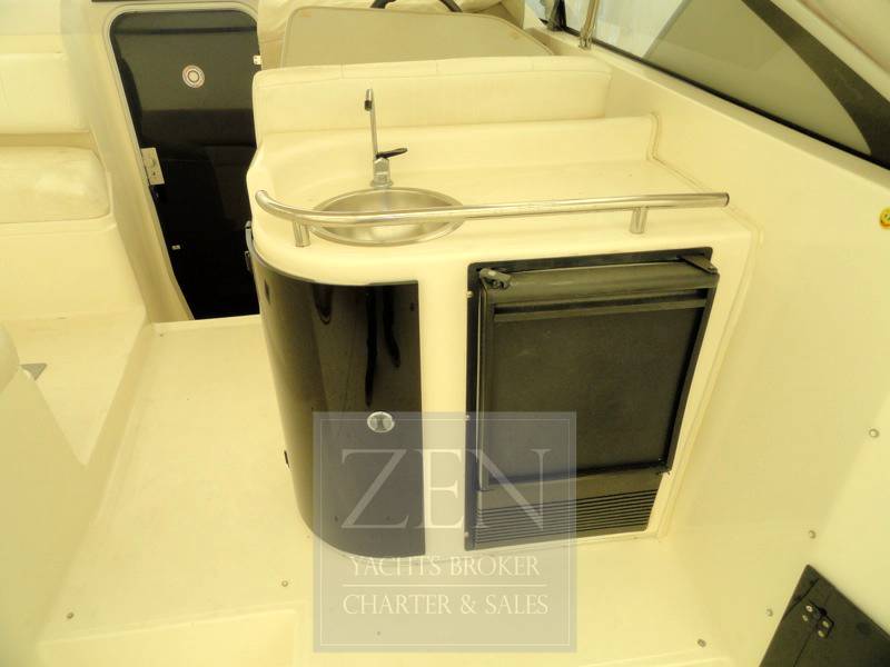 Bayliner 355 avanti