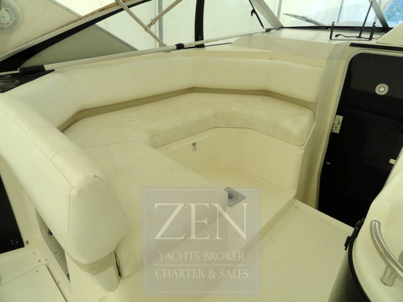 Bayliner 355 avanti