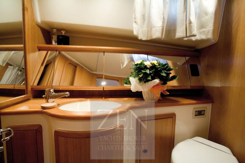Cantieri estensi Goldstar 360 classic