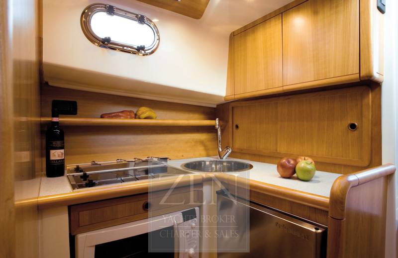 Cantieri estensi Goldstar 360 classic