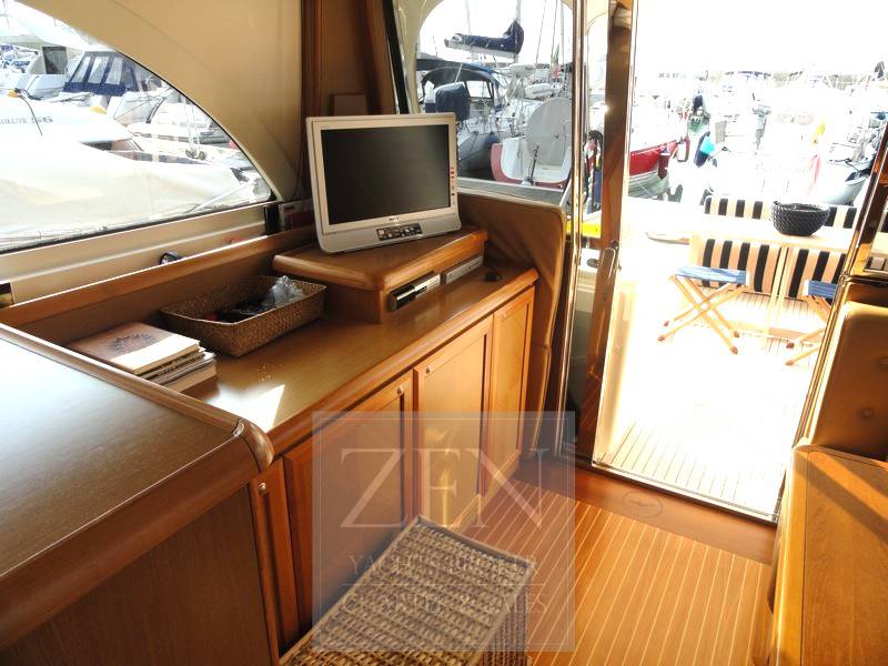 Mochi craft 51 dolphin