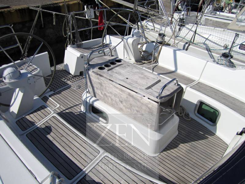 Jeanneau 49 performance