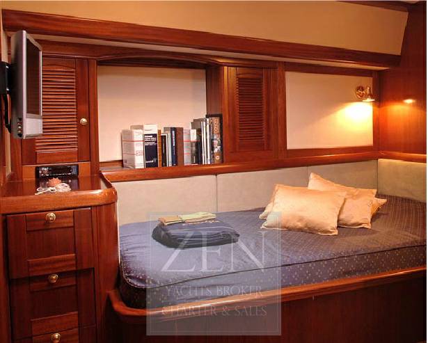 Lagoon royal yachts Pilot saloon 66