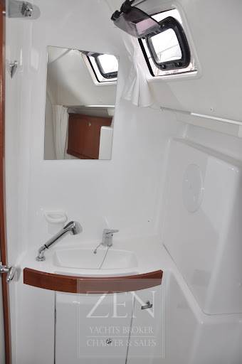Beneteau Oceanis 43
