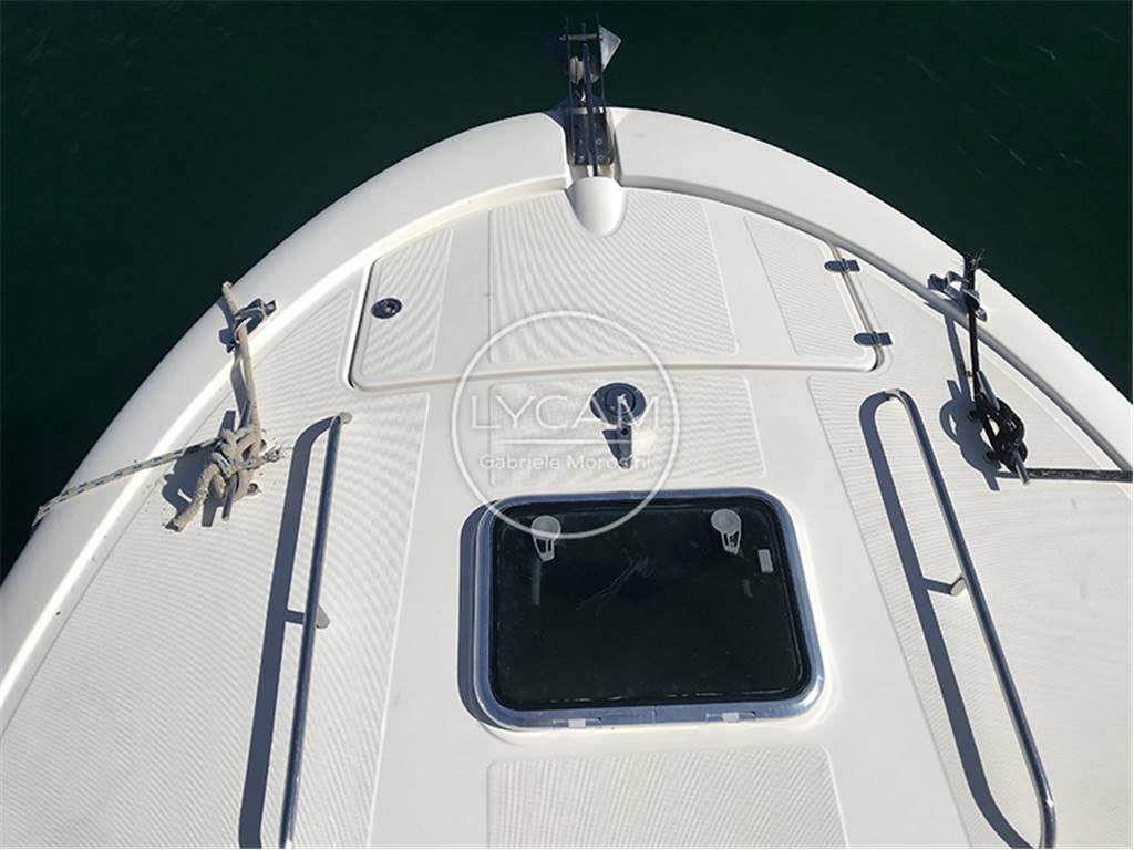 Jeanneau Runabout 755
