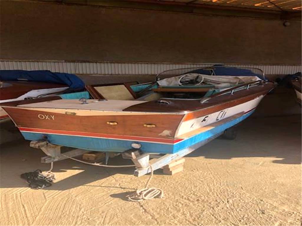 Riva Junior