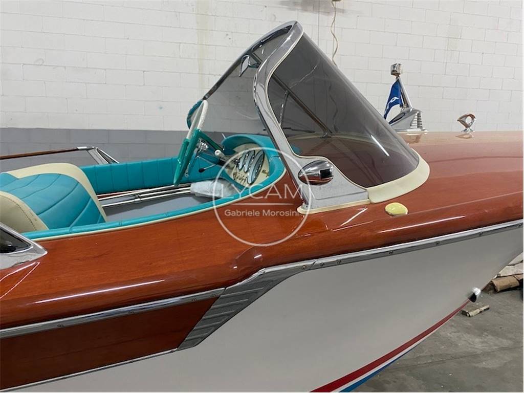 Riva Junior