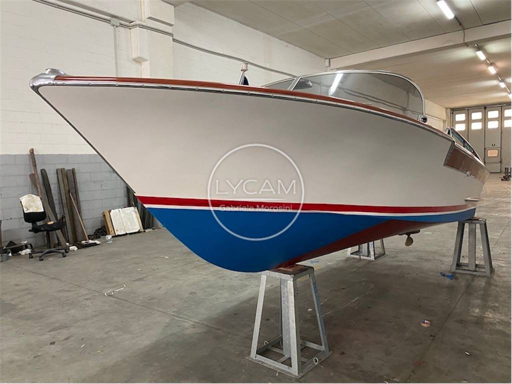 Riva Junior
