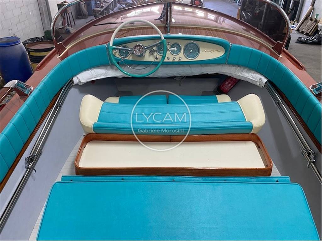 Riva Junior