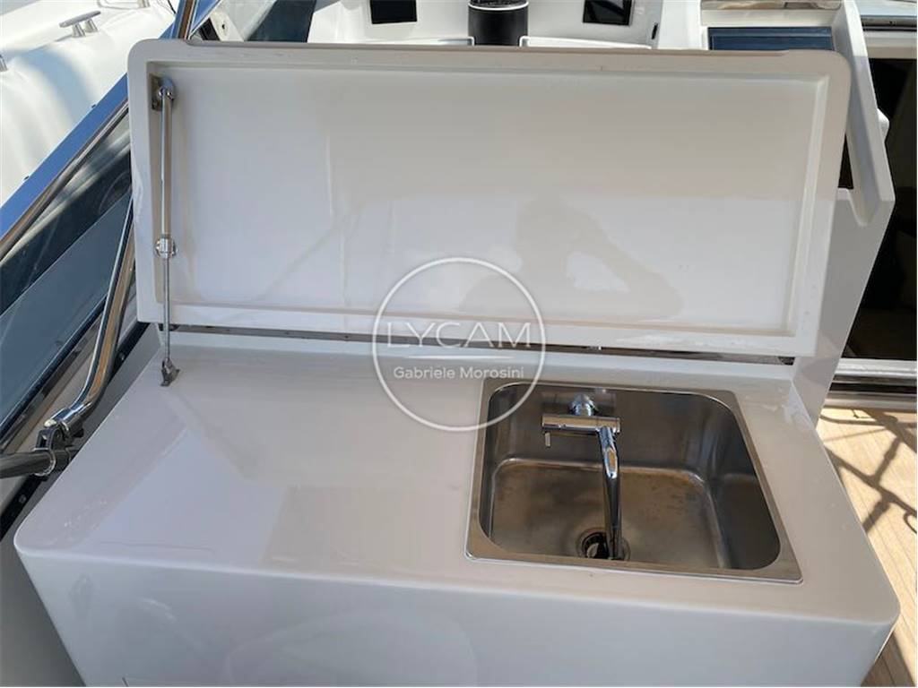 Magnum marine 40 sport
