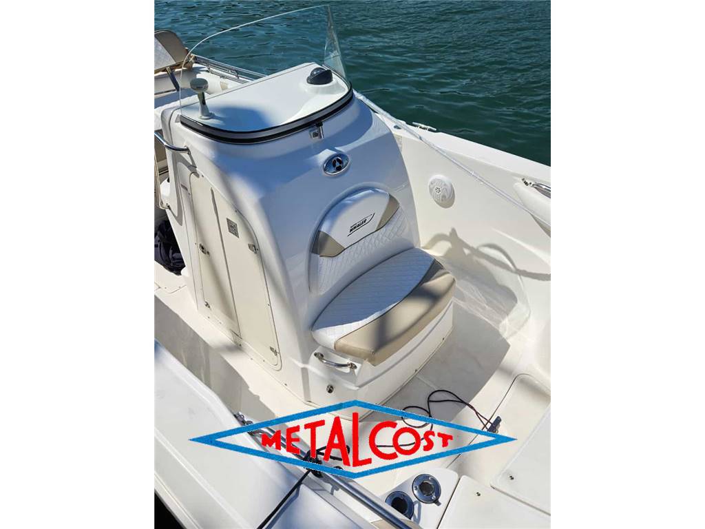 Boston whaler Boston 270