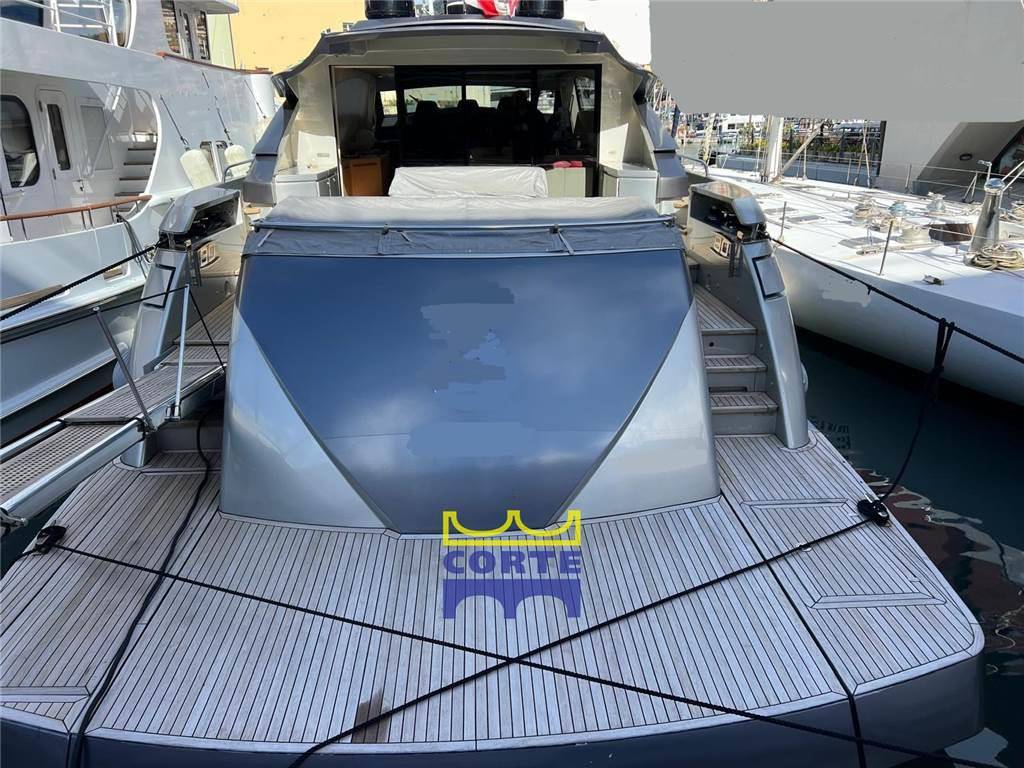 Pershing 80'