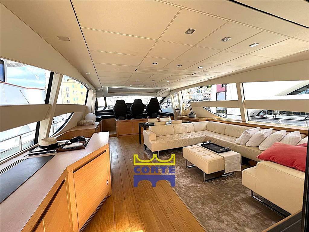 Pershing 80'