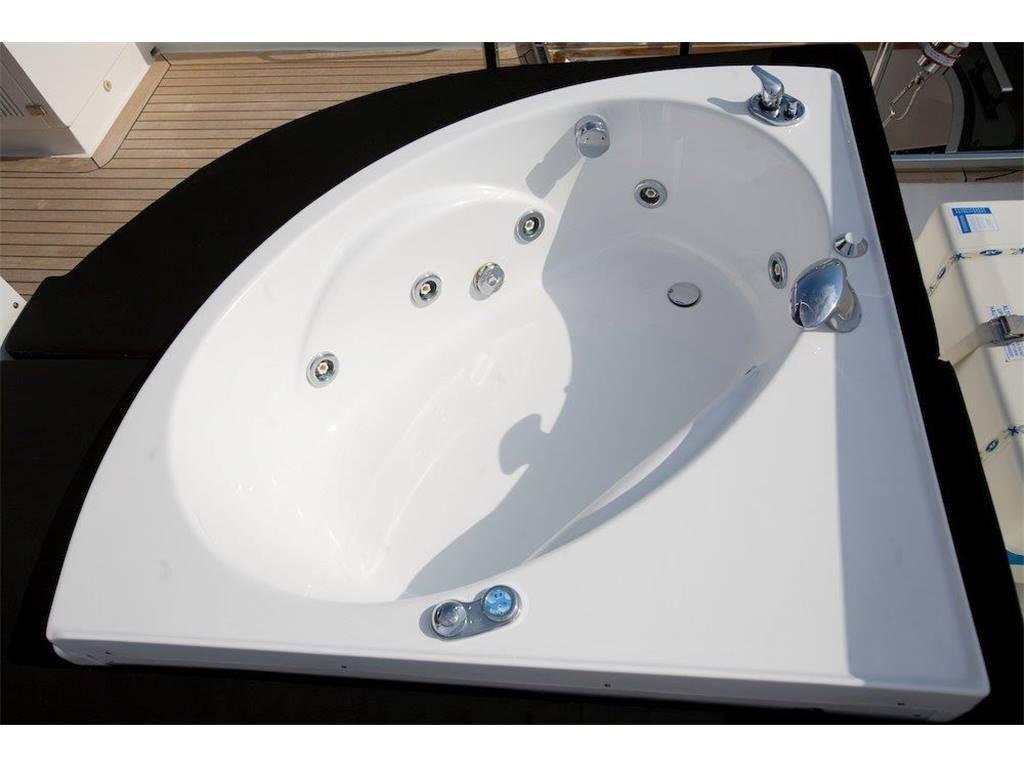 Antago yachts 82