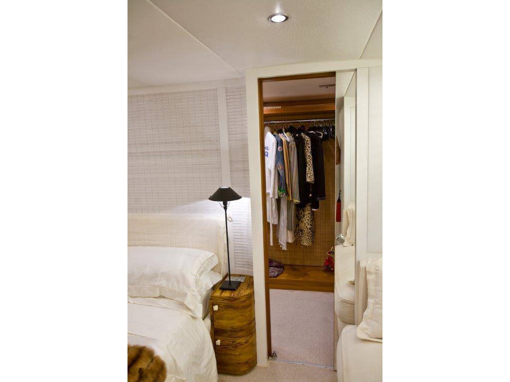 Antago yachts 82