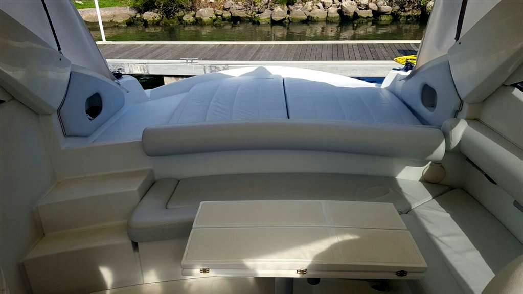 Pershing 37