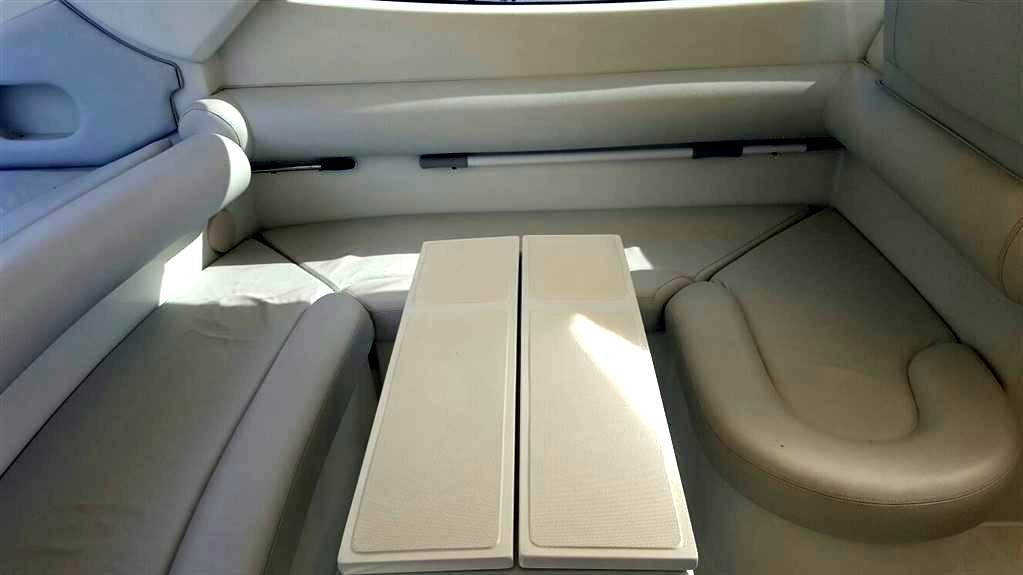 Pershing 37