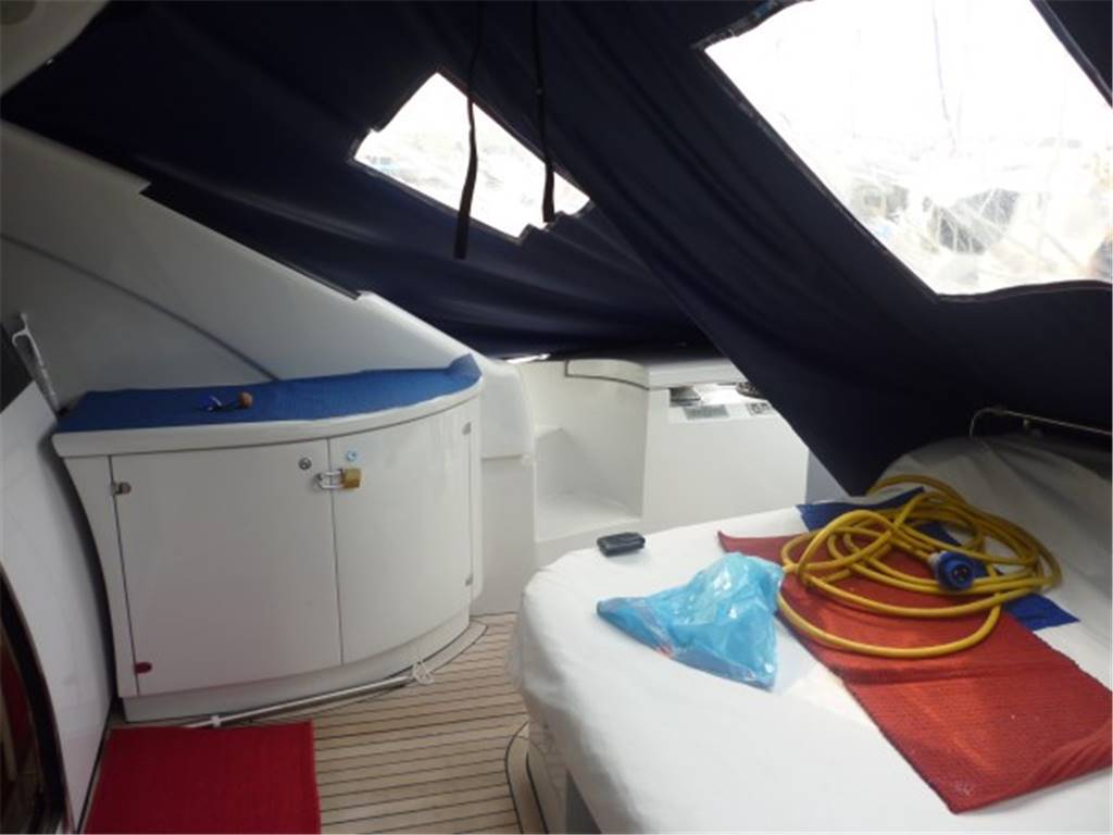 Pershing 62