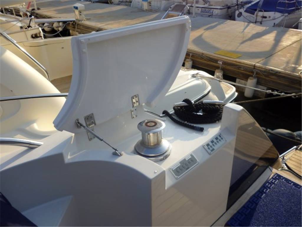 Pershing 62