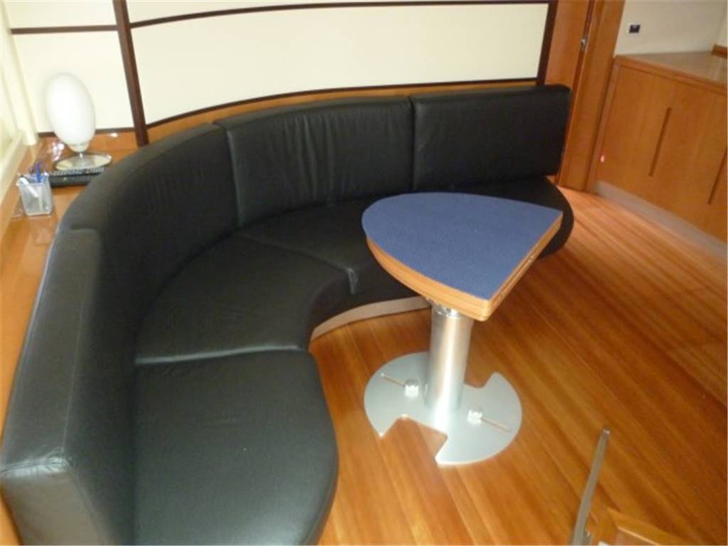 Pershing 62