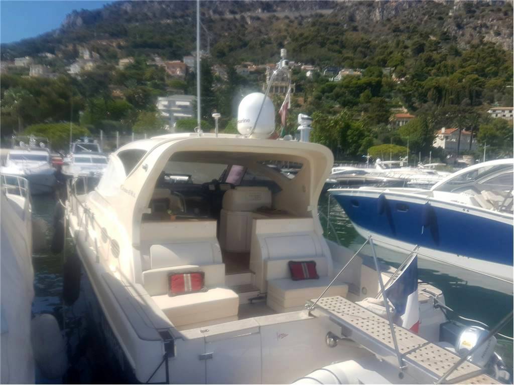 Cayman 43