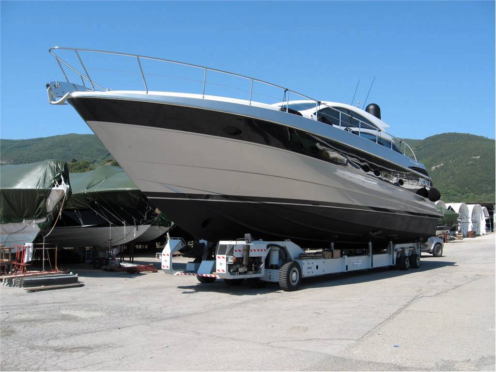 Pershing 56