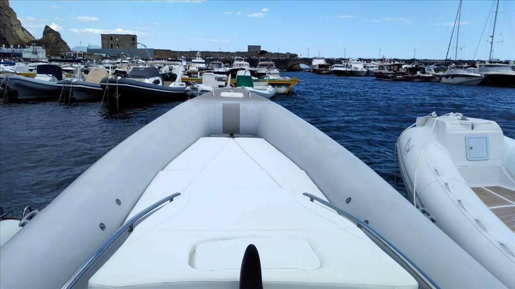Doviboat F100