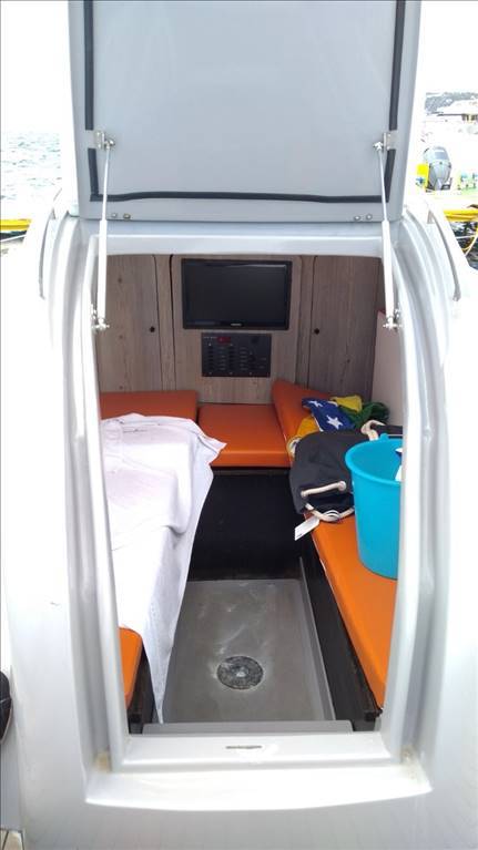 Doviboat F100