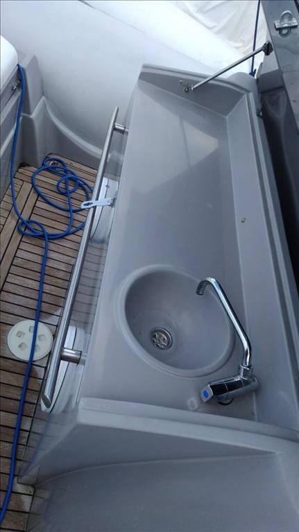 Doviboat F100